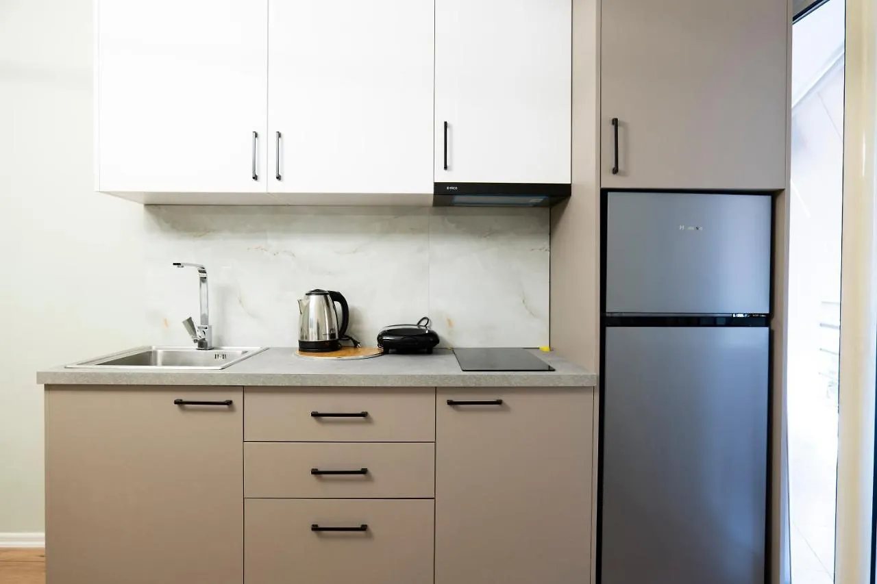 Trio Apartment'S City Center Tirana 0*,